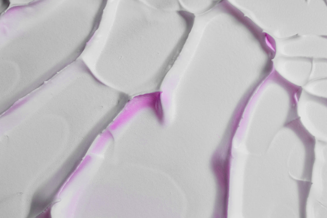 How to Layer Products for Dry Skin — The Ultimate Hydration Guide (Dermatologist-Approved)